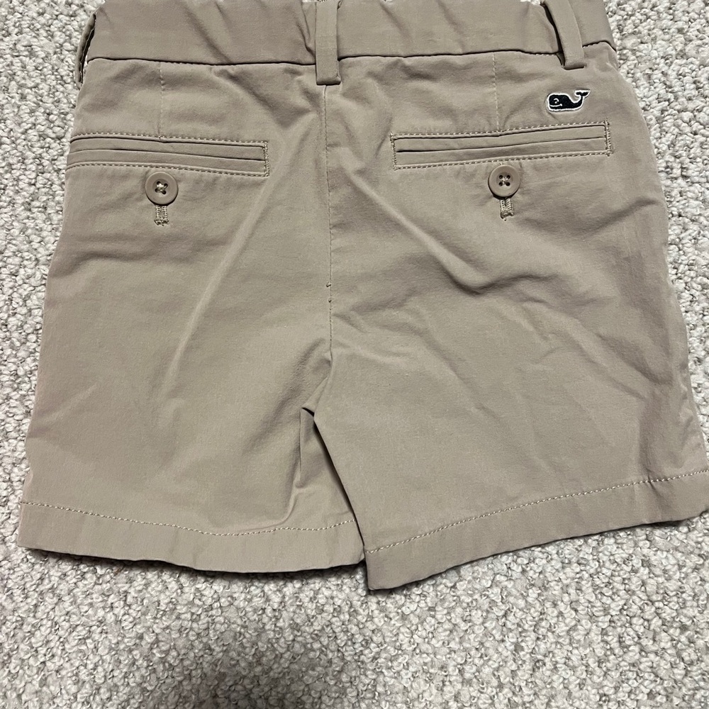 Boys size 3 Vineyard vines khaki shorts performance material